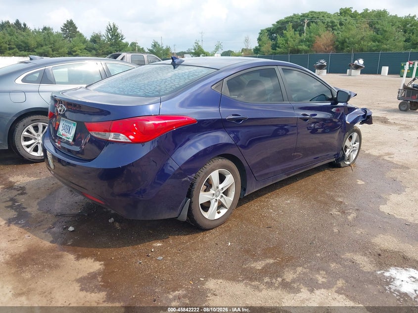 2013 HYUNDAI ELANTRA auction photo 4