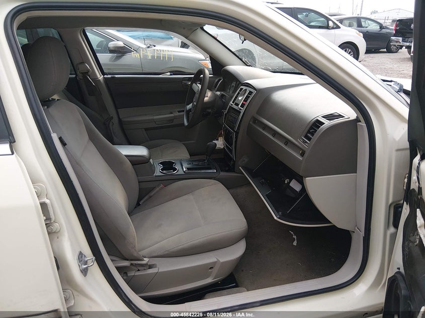 2008 CHRYSLER 300 SEDAN 2.7L V-6 DOHC, 178HP