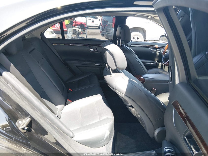 2010 MERCEDES-BENZ S 550 auction photo 8