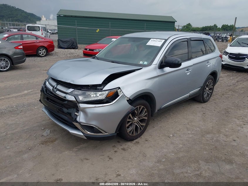 2016 MITSUBISHI OUTLANDER auction photo 2