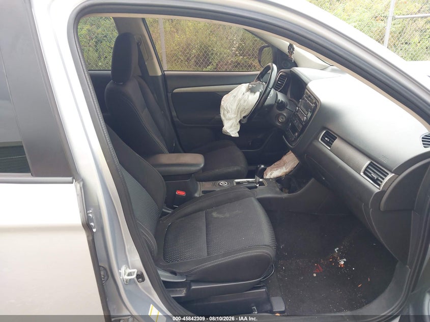 2016 MITSUBISHI OUTLANDER auction photo 5