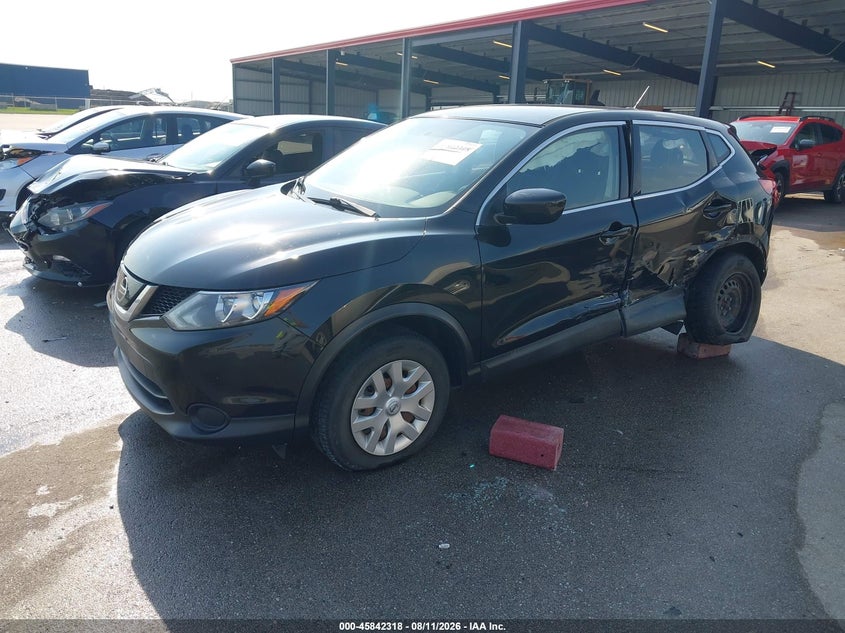 2019 NISSAN ROGUE SPORT auction photo 2