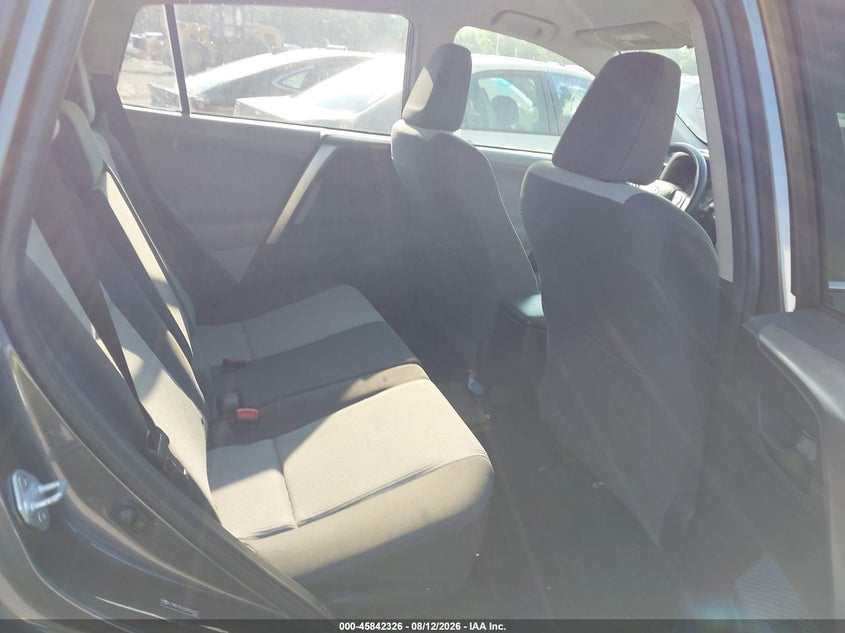 2013 TOYOTA RAV4 auction photo 8