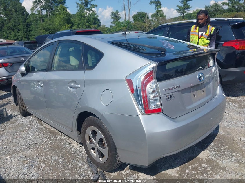 2013 TOYOTA PRIUS auction photo 3
