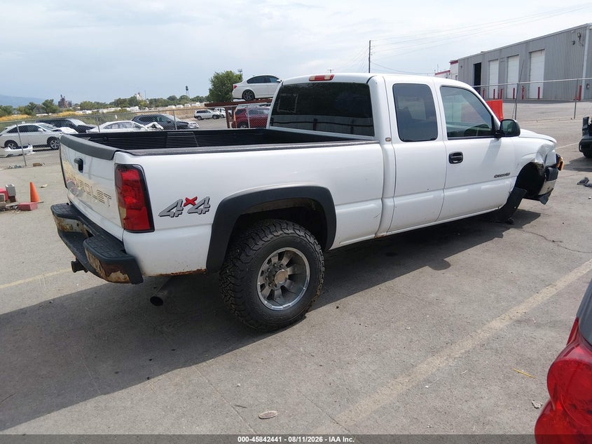 2005 CHEVROLET SILVERADO 2500HD auction photo 4