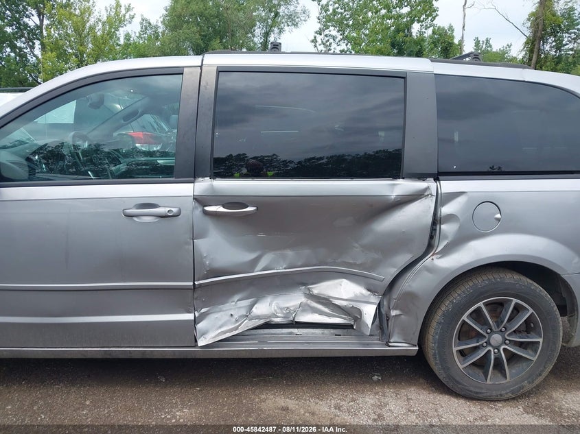 2017 DODGE GRAND CARAVAN auction photo 6