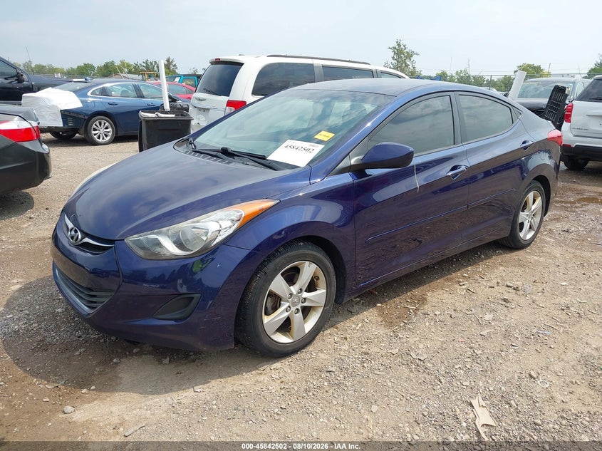 2013 HYUNDAI ELANTRA auction photo 2