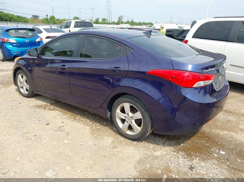 2013 HYUNDAI ELANTRA auction photo 3