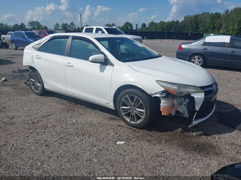 2015 Toyota Camry Se, Front & Rear, IAAI, VIN 4T1BF1FK2FU493344