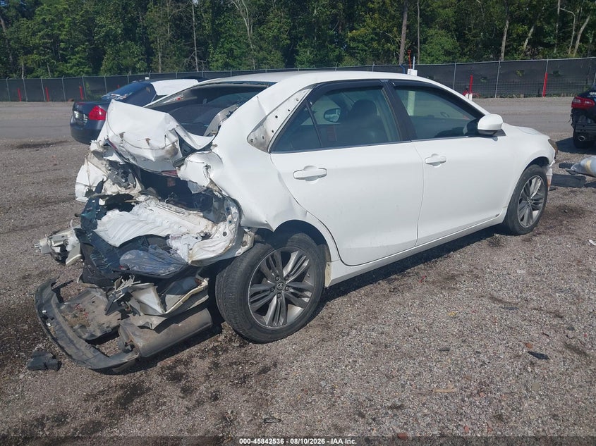 TOYOTA CAMRY - zdjęcie 4