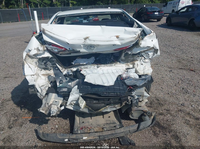 TOYOTA CAMRY - zdjęcie 6
