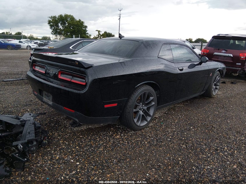 DODGE CHALLENGER - zdjęcie 4