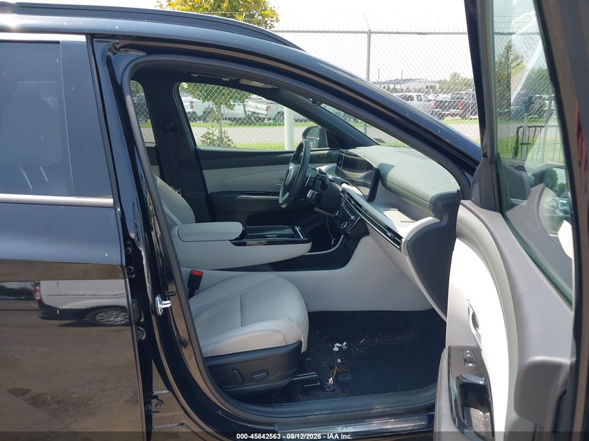 2025 HYUNDAI TUCSON auction photo 5