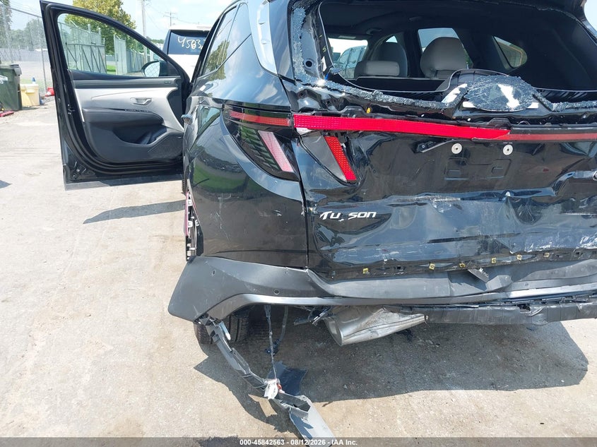 2025 HYUNDAI TUCSON auction photo 6