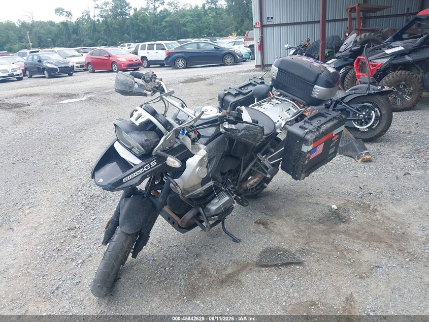 2011 BMW R1200 auction photo 2
