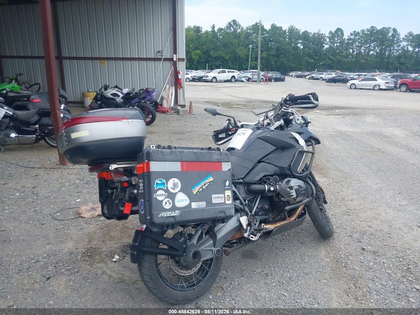2011 BMW R1200 auction photo 4