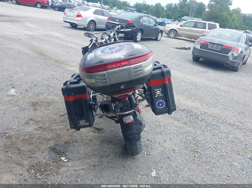 2011 BMW R1200 auction photo 6