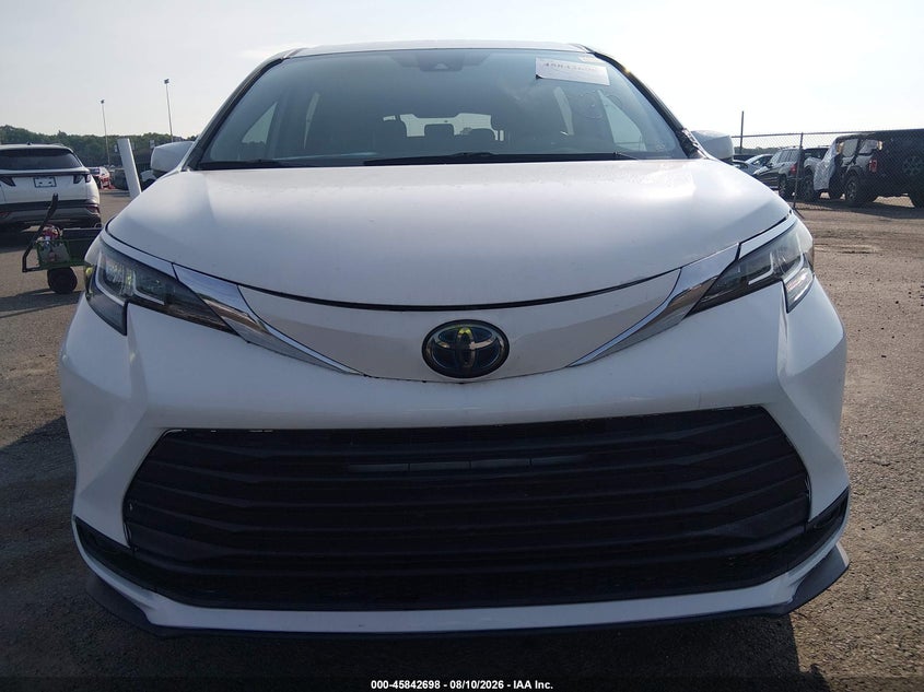 TOYOTA SIENNA 2021 VIN 5TDKRKEC2MS007564