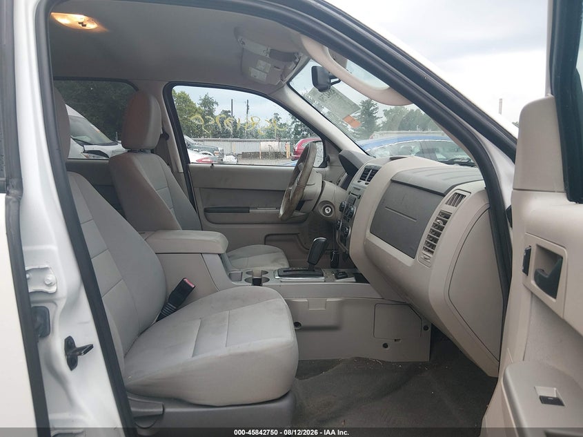 2011 FORD ESCAPE HYBRID auction photo 5