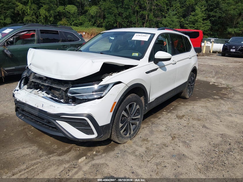 VOLKSWAGEN TIGUAN 2022 VIN 3VV0B7AX5NM153090