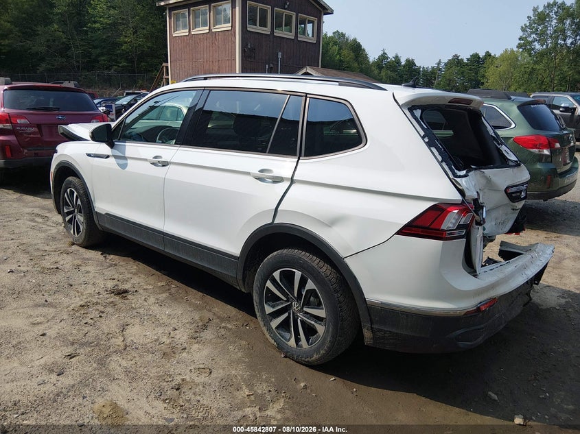VOLKSWAGEN TIGUAN 2022 VIN 3VV0B7AX5NM153090