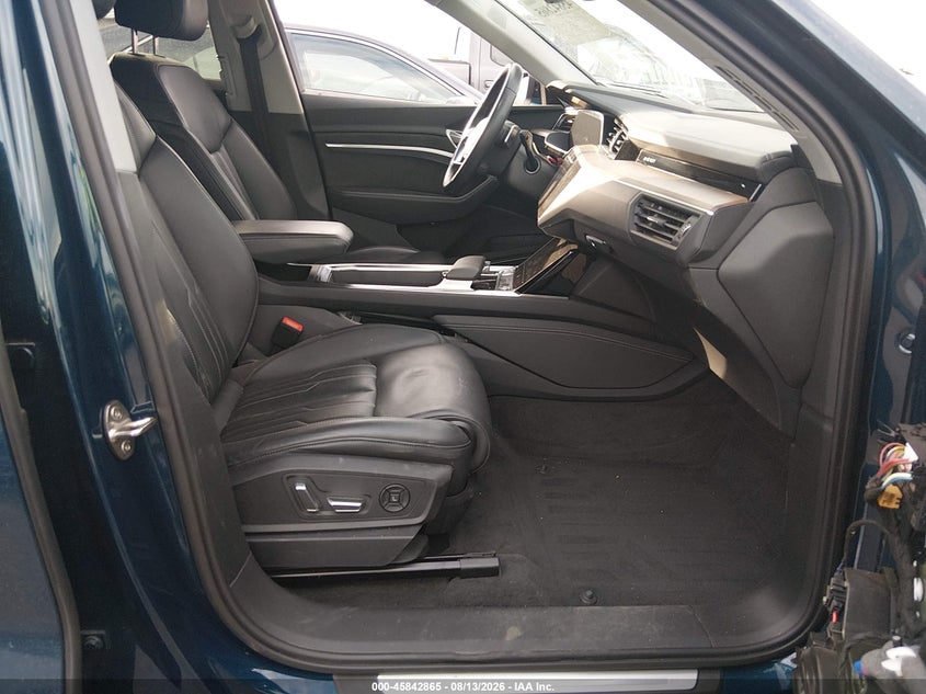 AUDI E-TRON 2019 VIN WA1VAAGE1KB019975