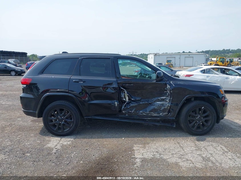 JEEP GRAND CHEROKEE - zdjęcie 13