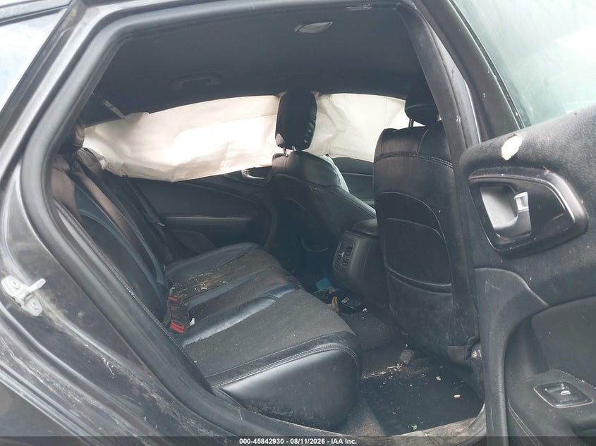 2015 CHRYSLER 200 auction photo 8