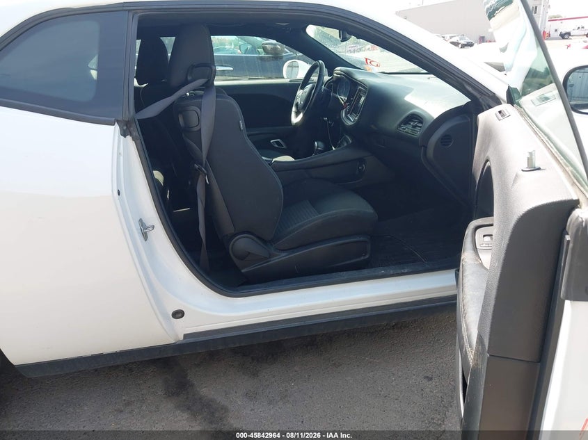 2019 DODGE CHALLENGER auction photo 5