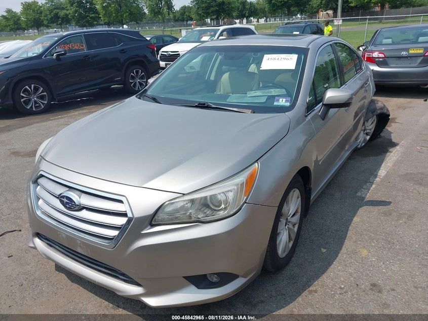 2015 SUBARU LEGACY auction photo 2