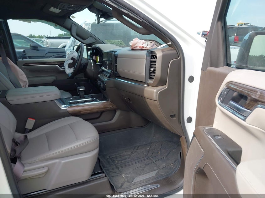 2025 CHEVROLET SILVERADO 1500 auction photo 5