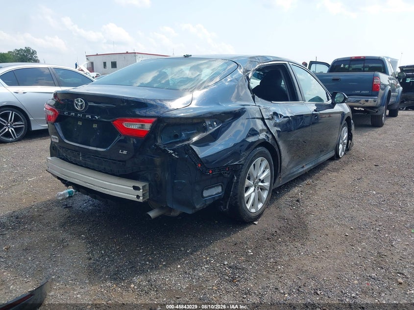 TOYOTA CAMRY - zdjęcie 4