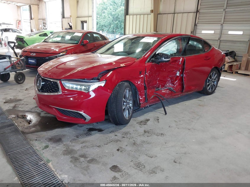 2018 Acura TLX, Левый бок, IAAI, VIN 19UUB3F57J8001658 — фото 2