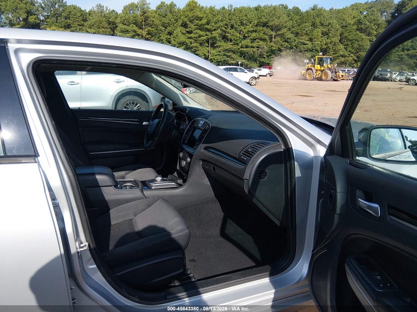 2023 CHRYSLER 300 auction photo 5