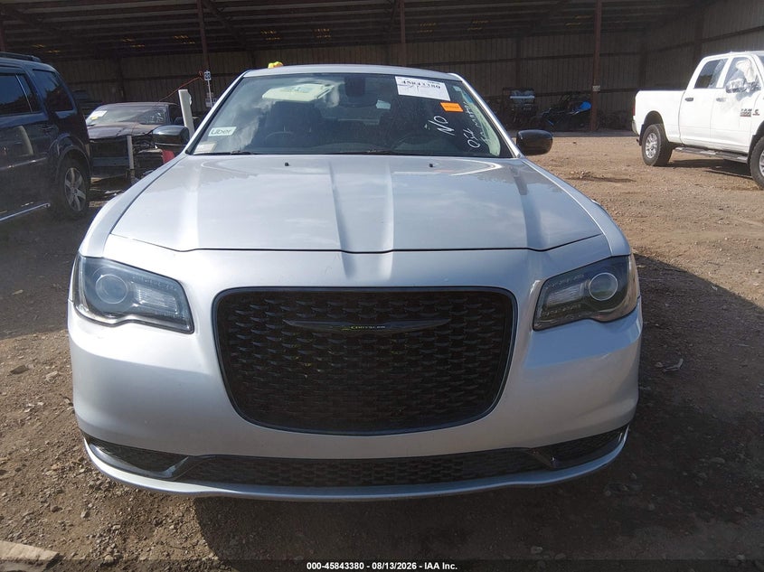 2023 CHRYSLER 300 auction photo 6