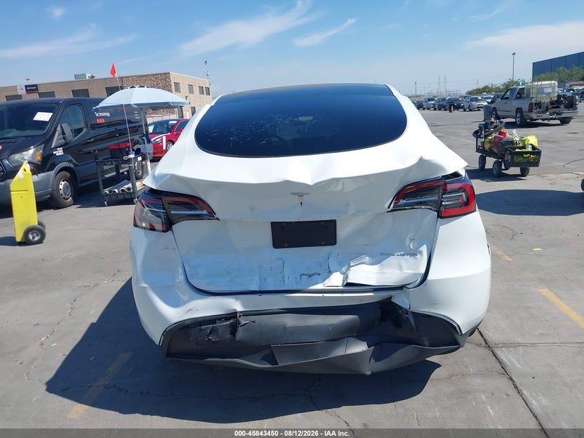 TESLA MODEL Y 2022 VIN 7SAYGDEE4NF575417