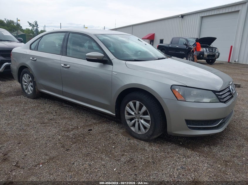 2014 VOLKSWAGEN PASSAT auction photo 1