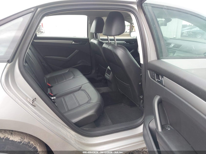 2014 VOLKSWAGEN PASSAT auction photo 8