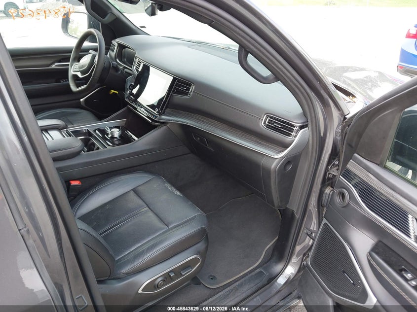 2024 JEEP WAGONEER L auction photo 5