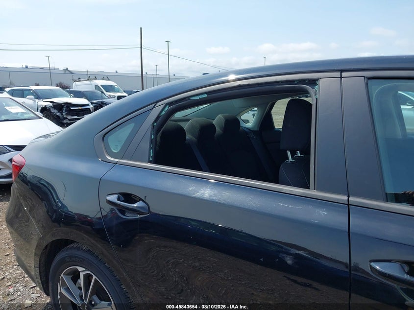 2024 KIA FORTE auction photo 6