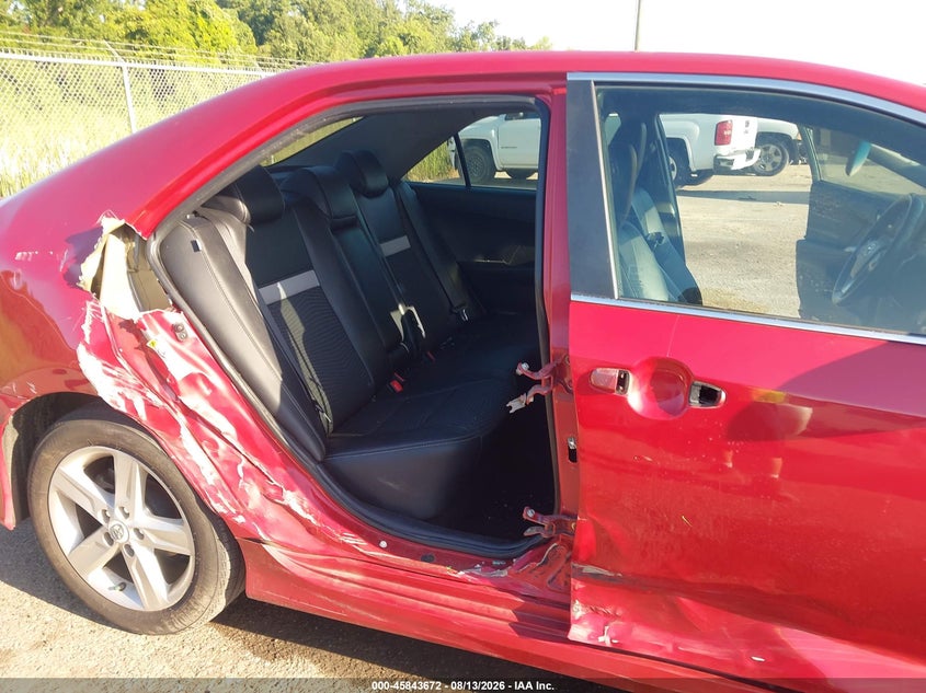 2012 TOYOTA CAMRY auction photo 6