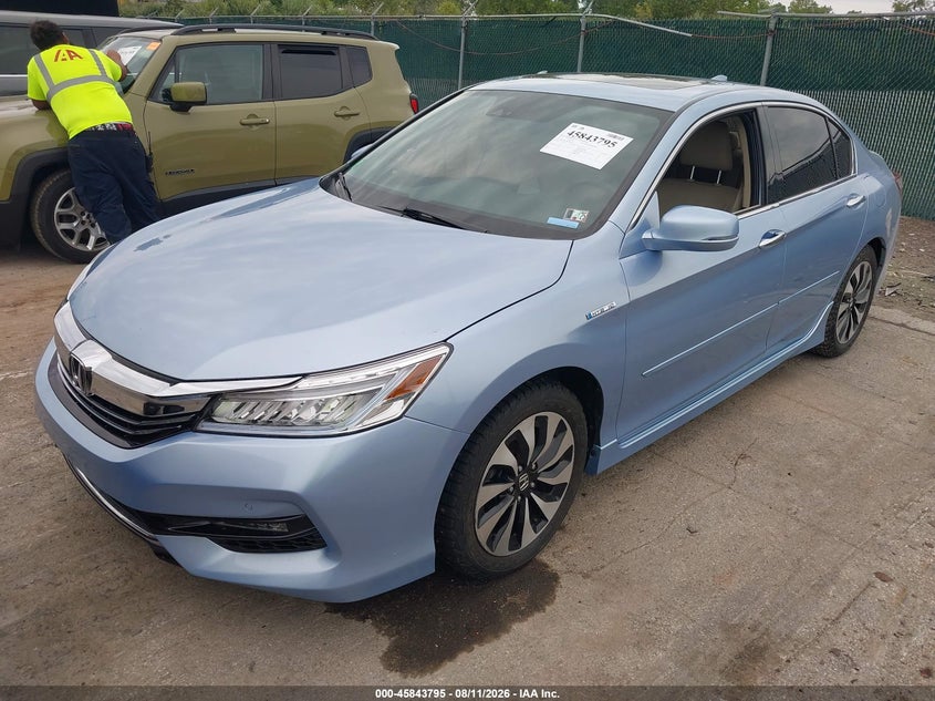 2017 Honda Accord, Правый бок, IAAI, VIN JHMCR6F74HC008136 — фото 2