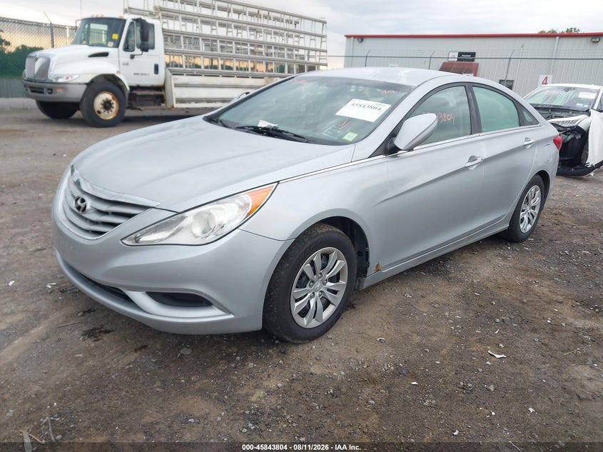 2011 HYUNDAI SONATA auction photo 2