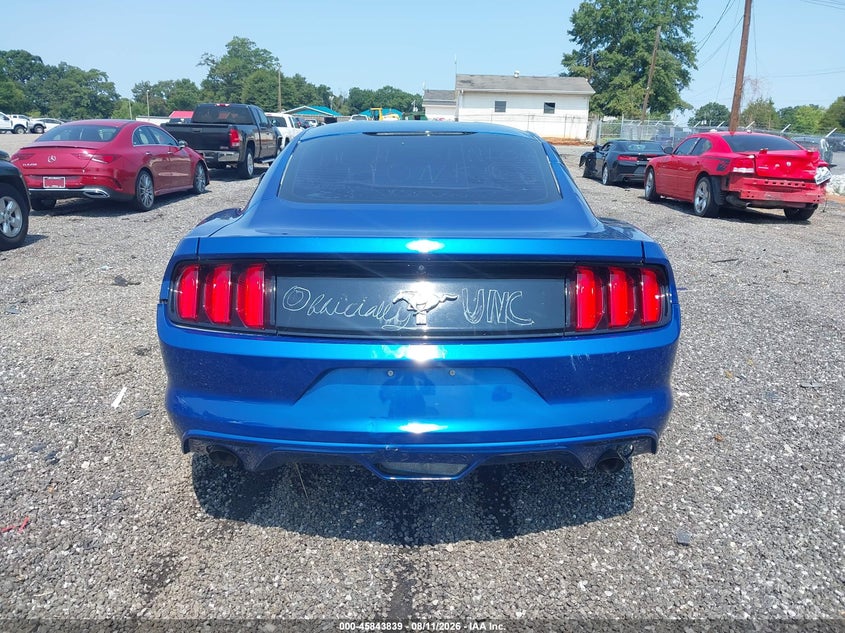 FORD MUSTANG - zdjęcie 17