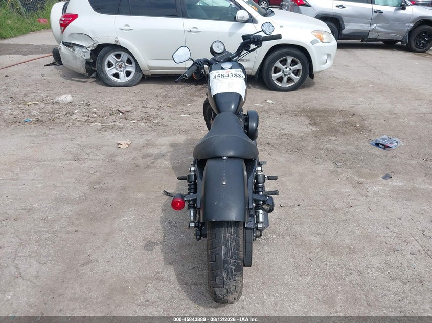 HARLEY-DAVIDSON XL883 2010