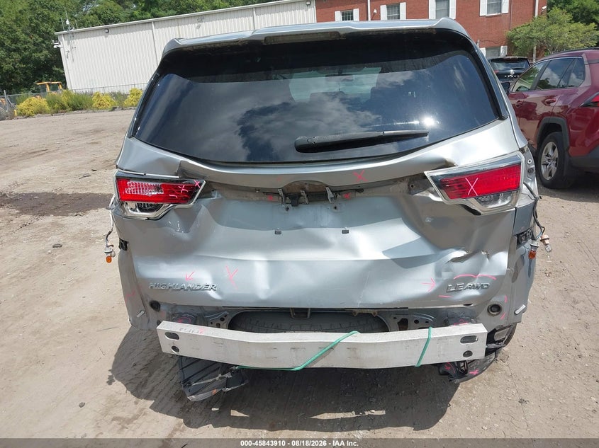 TOYOTA HIGHLANDER - zdjęcie 16