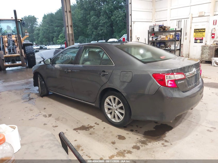 2012 TOYOTA CAMRY auction photo 2