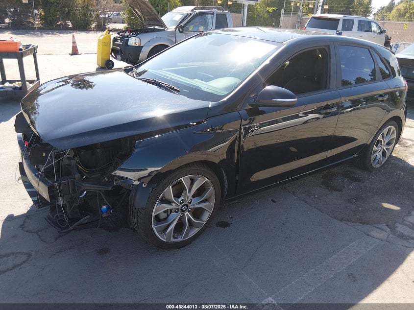 2020 HYUNDAI ELANTRA GT auction photo 2