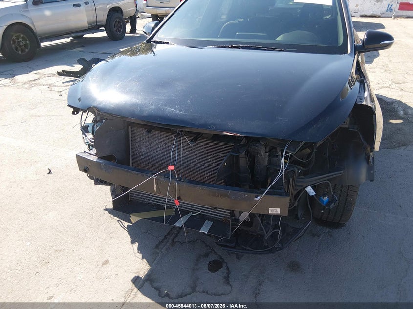 2020 HYUNDAI ELANTRA GT auction photo 6