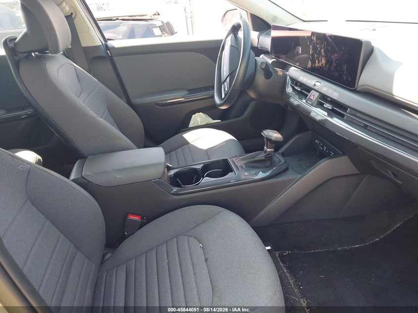 2025 KIA K4 SEDAN 2.0L I-4 DOHC, VVT, 147HP